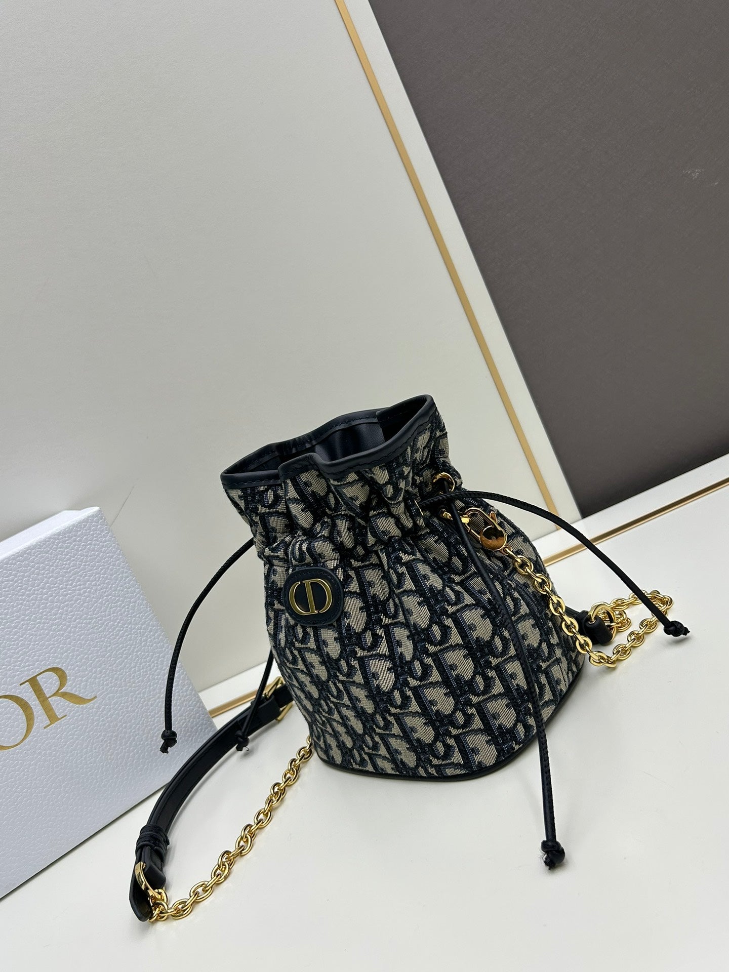 Chic & Stylish Bags