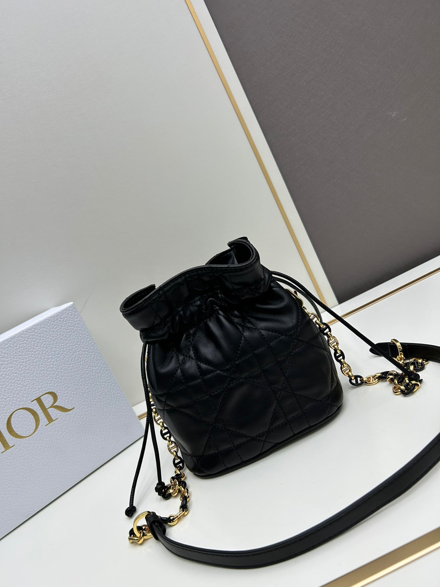 Chic & Stylish Bags
