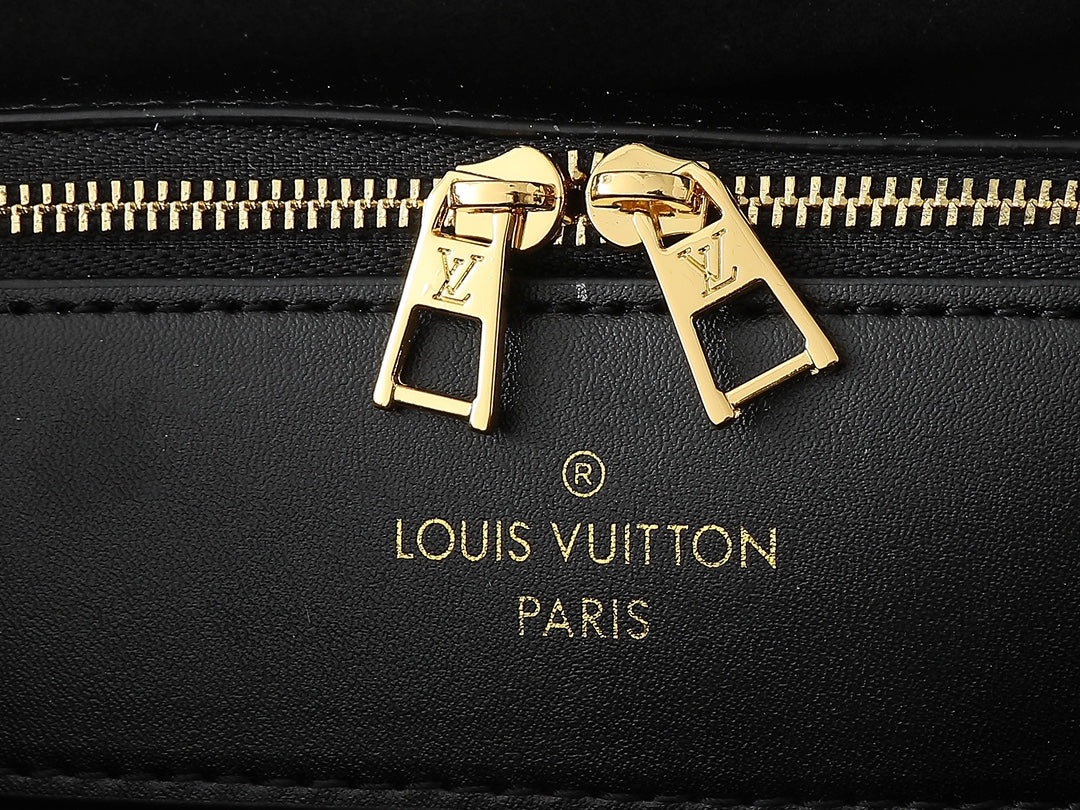 Chic & Stylish Bags