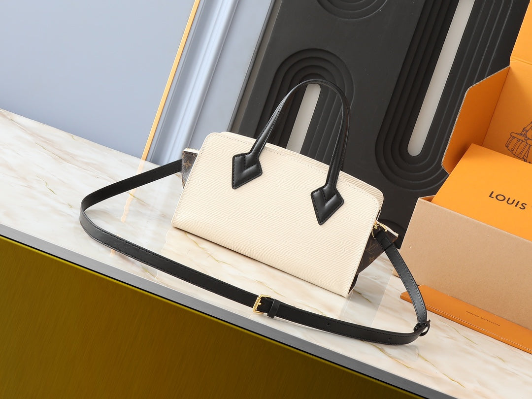 Chic & Stylish Bags