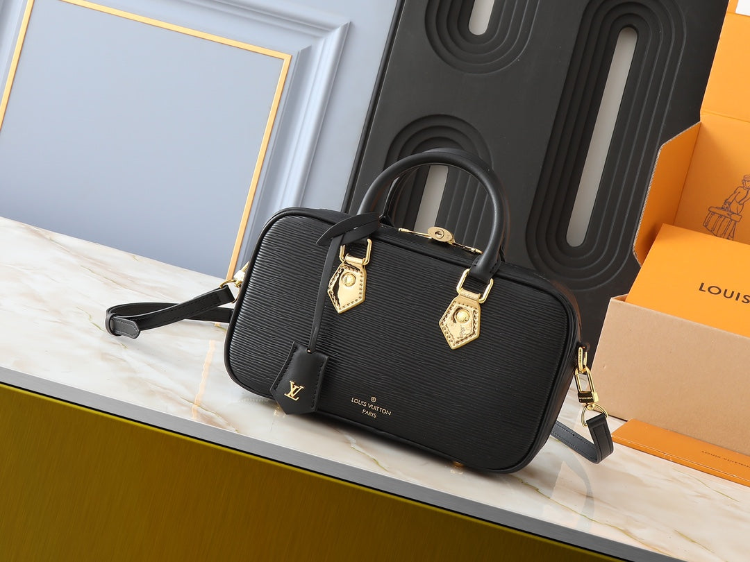 Chic & Stylish Bags