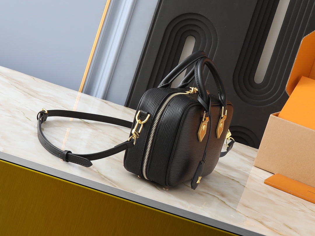 Chic & Stylish Bags