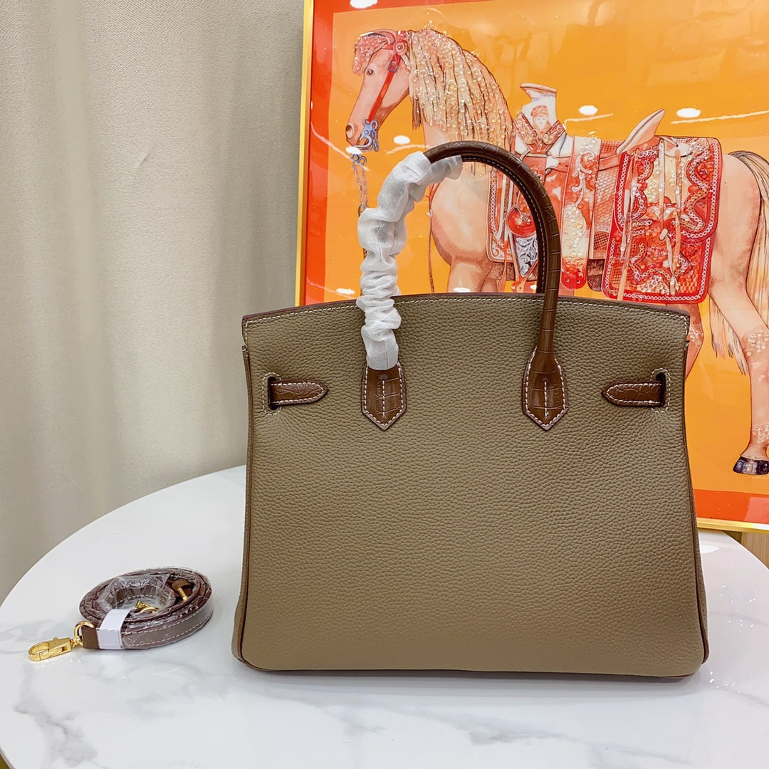 Chic & Stylish Bags