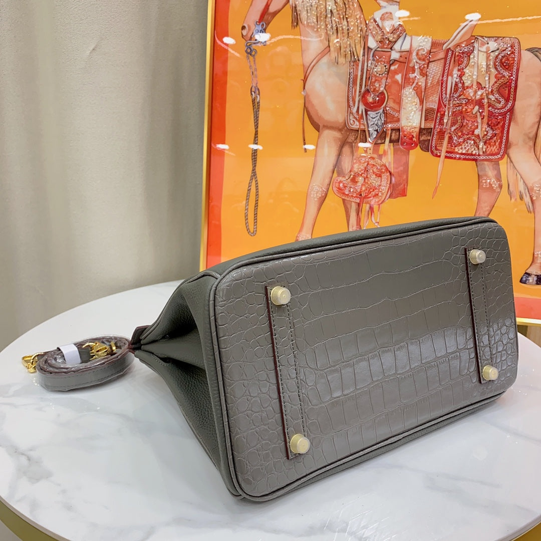 Chic & Stylish Bags
