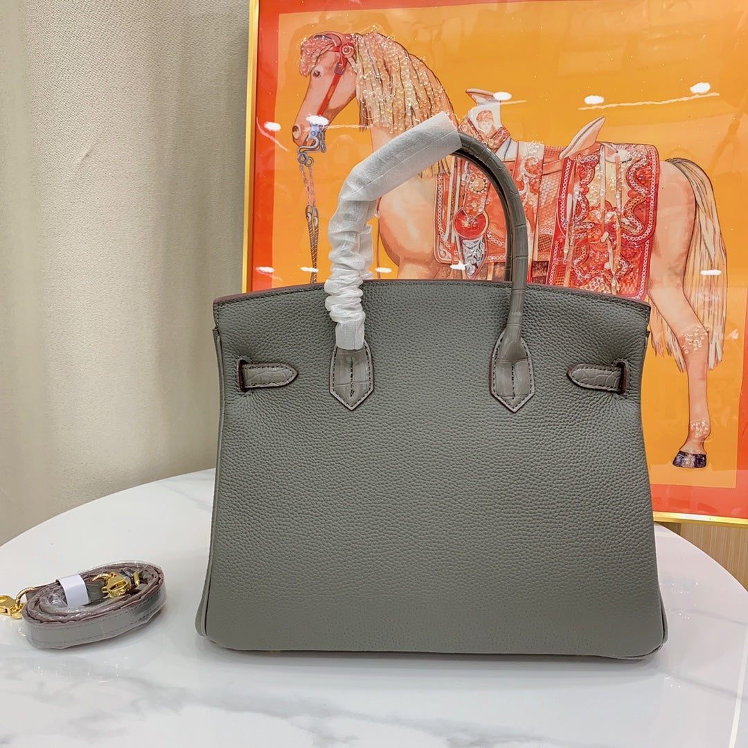 Chic & Stylish Bags