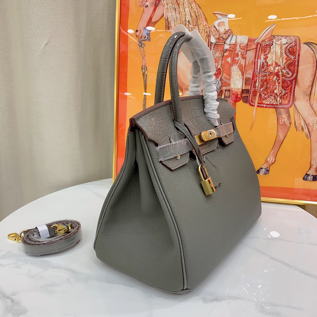 Chic & Stylish Bags