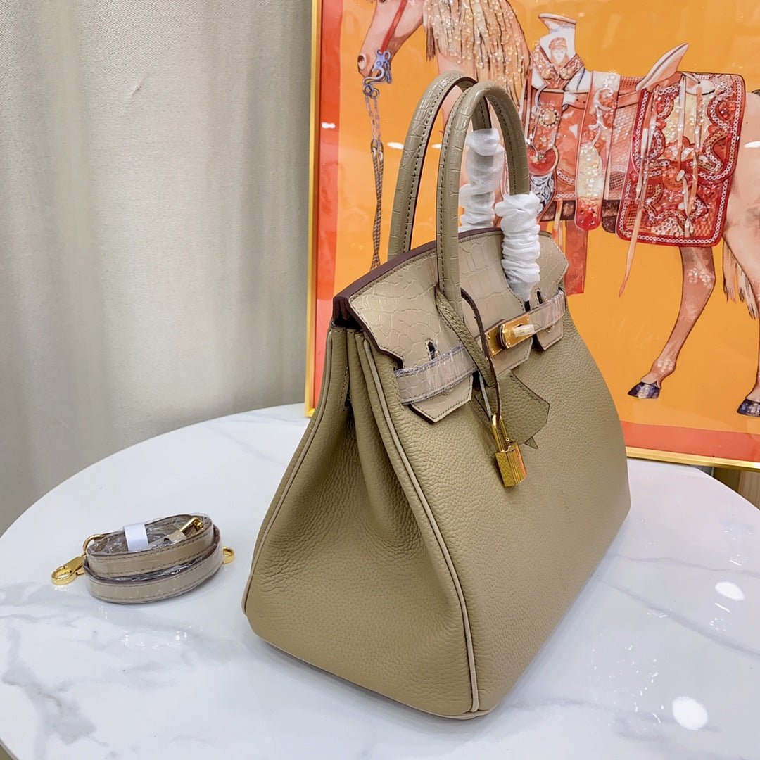 Chic & Stylish Bags