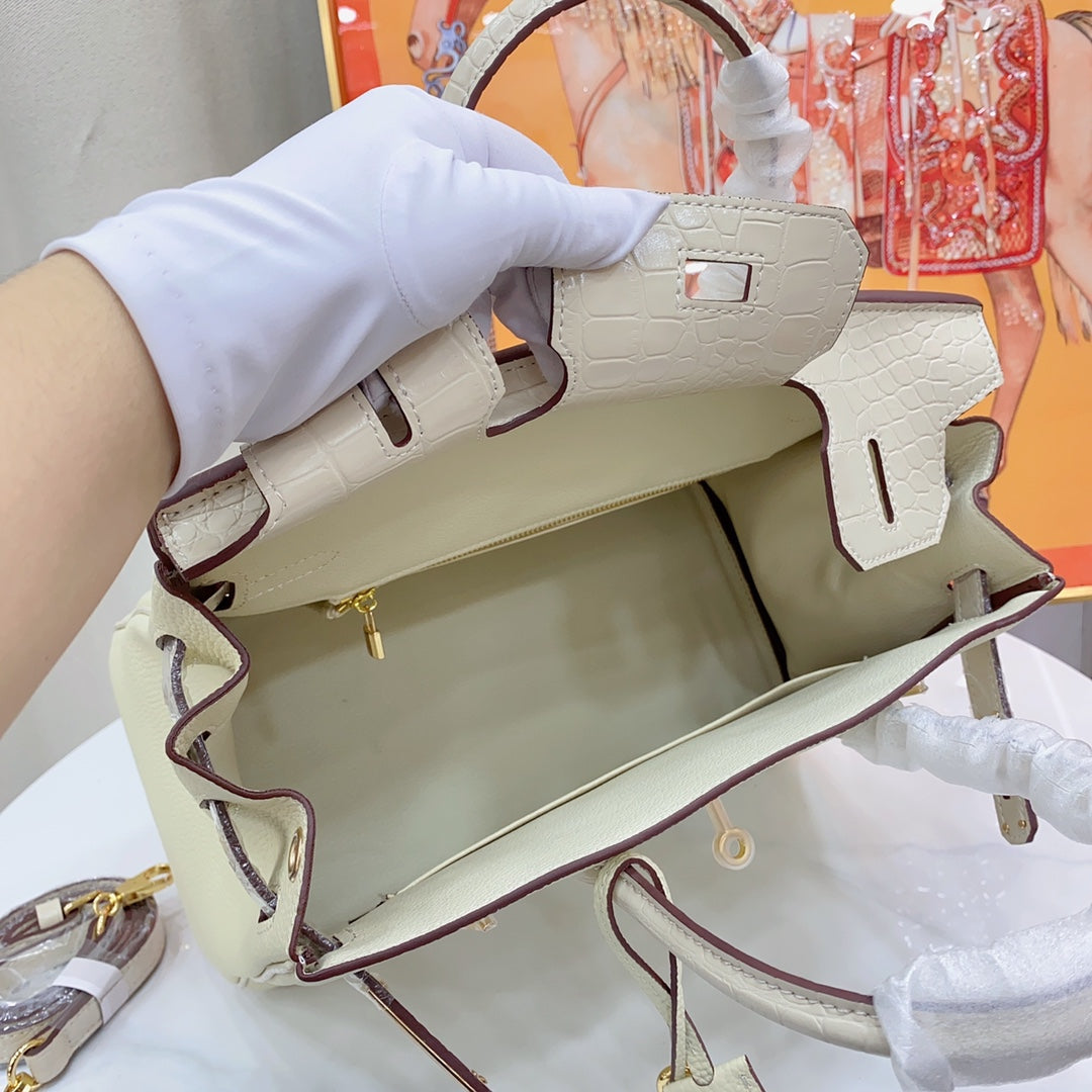 Chic & Stylish Bags