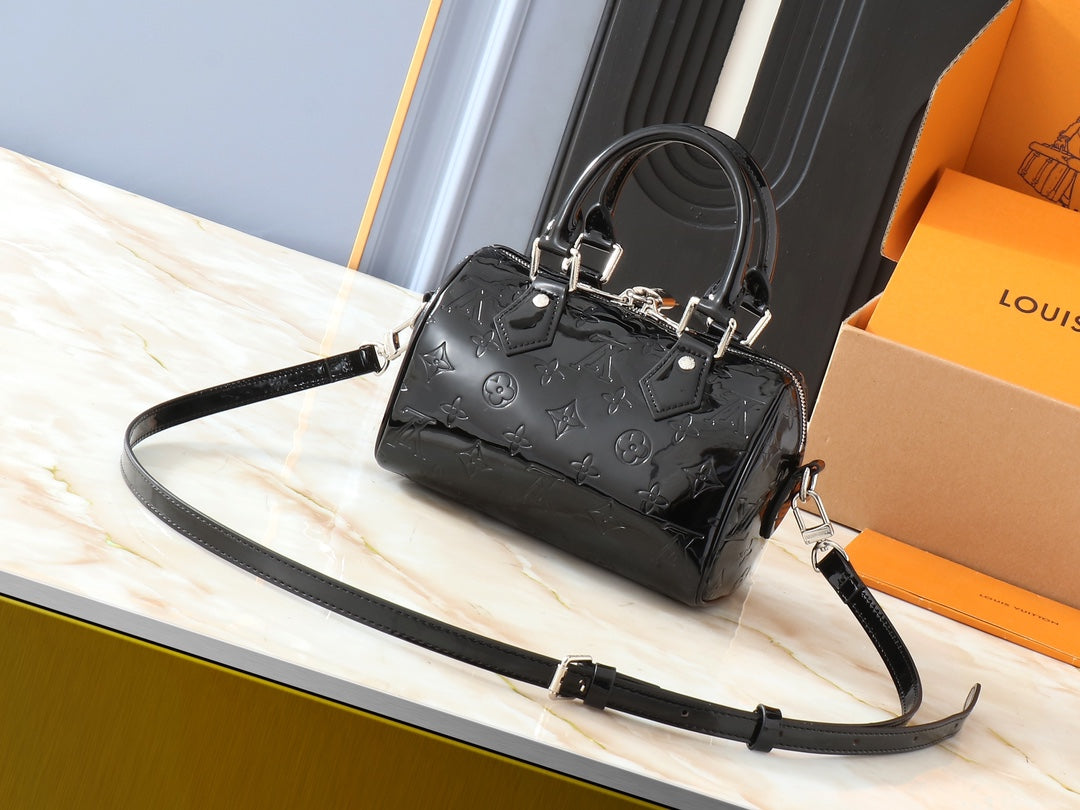 Chic & Stylish Bags