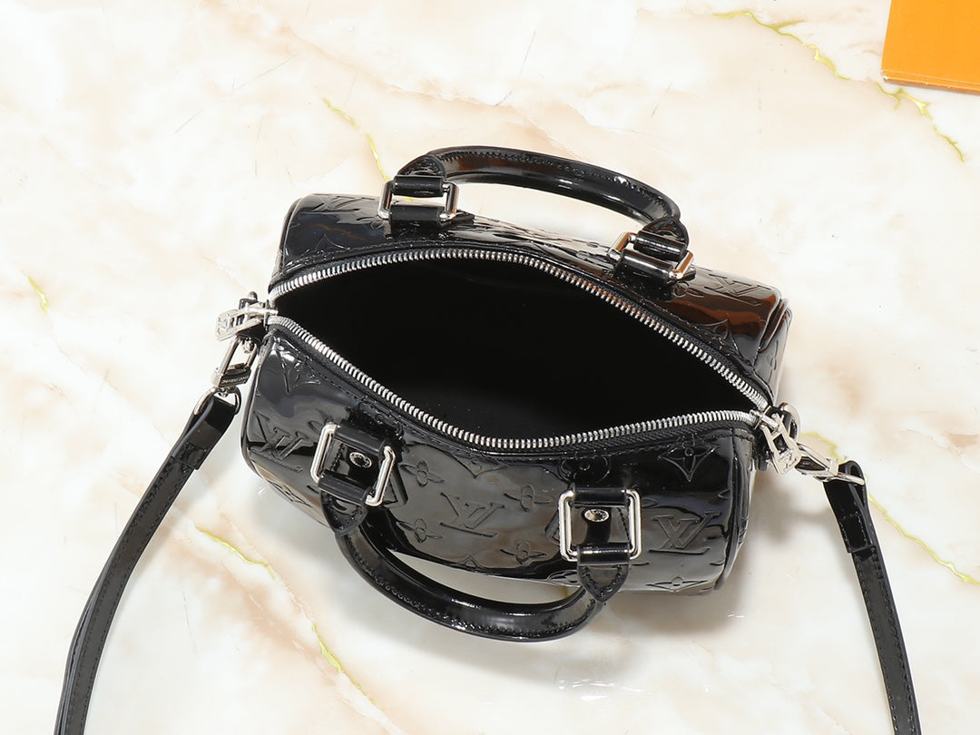 Chic & Stylish Bags