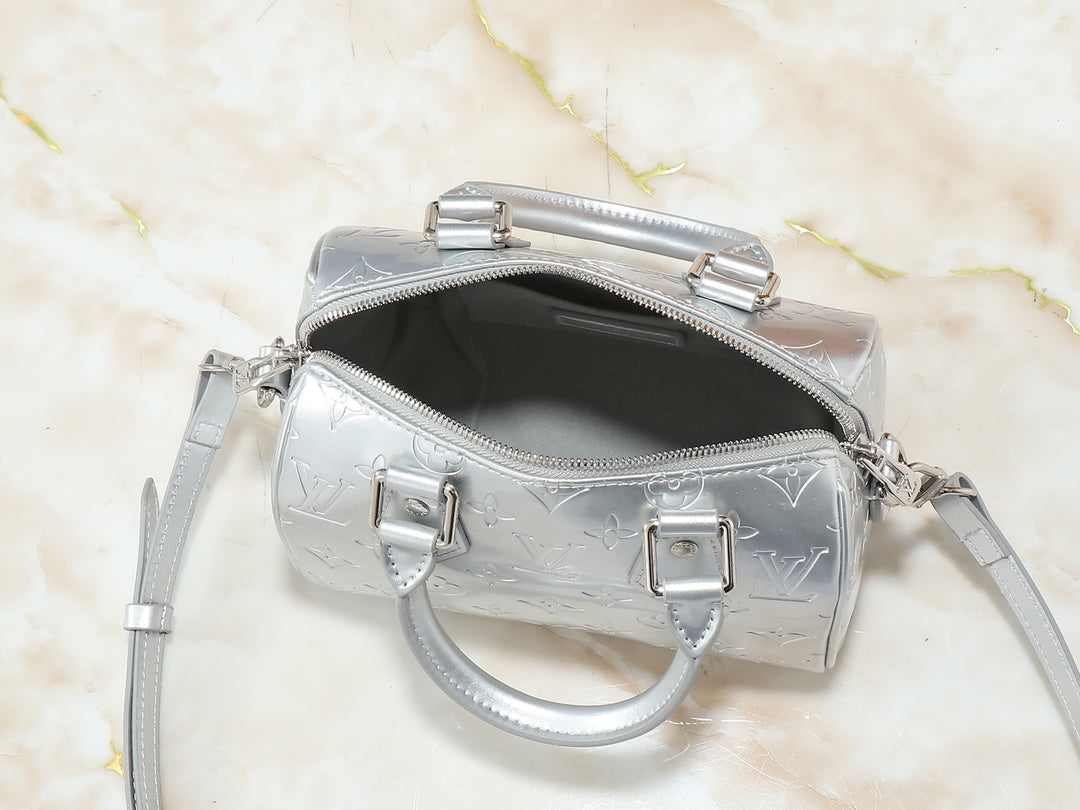 Chic & Stylish Bags
