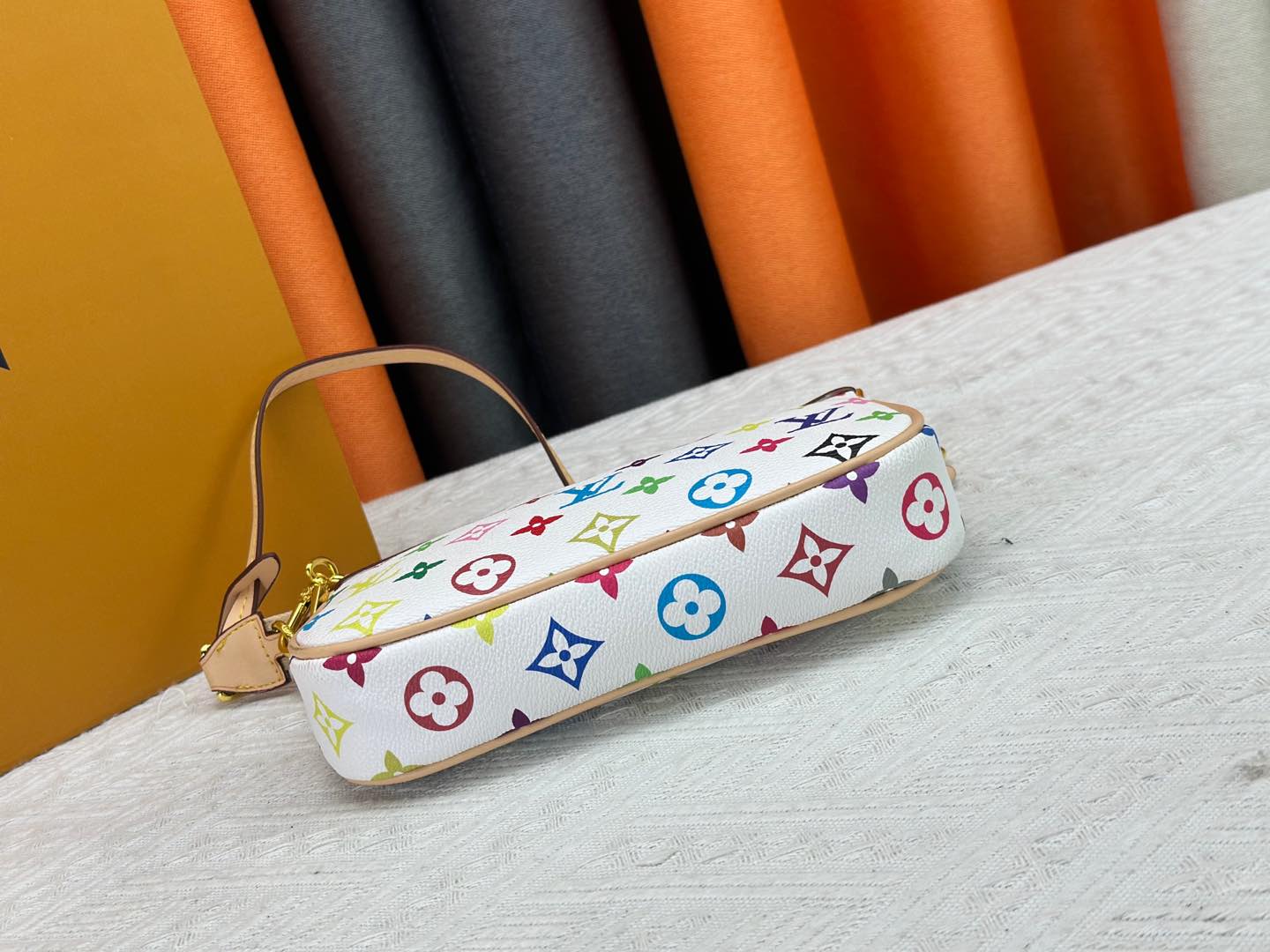 Chic & Stylish Bags