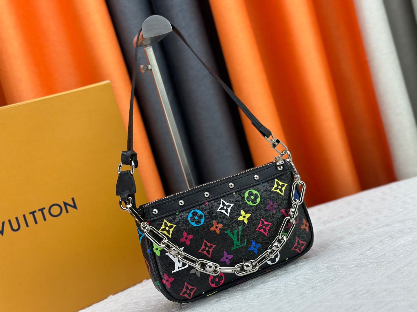 Chic & Stylish Bags