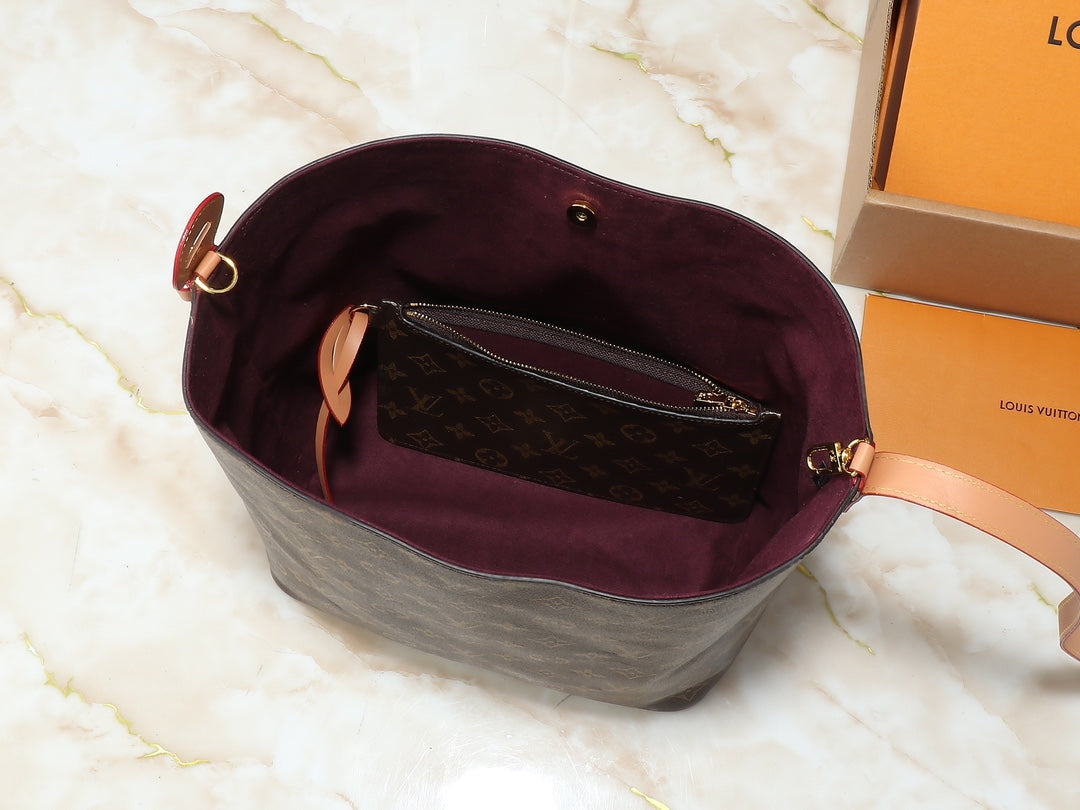 Chic & Stylish Bags