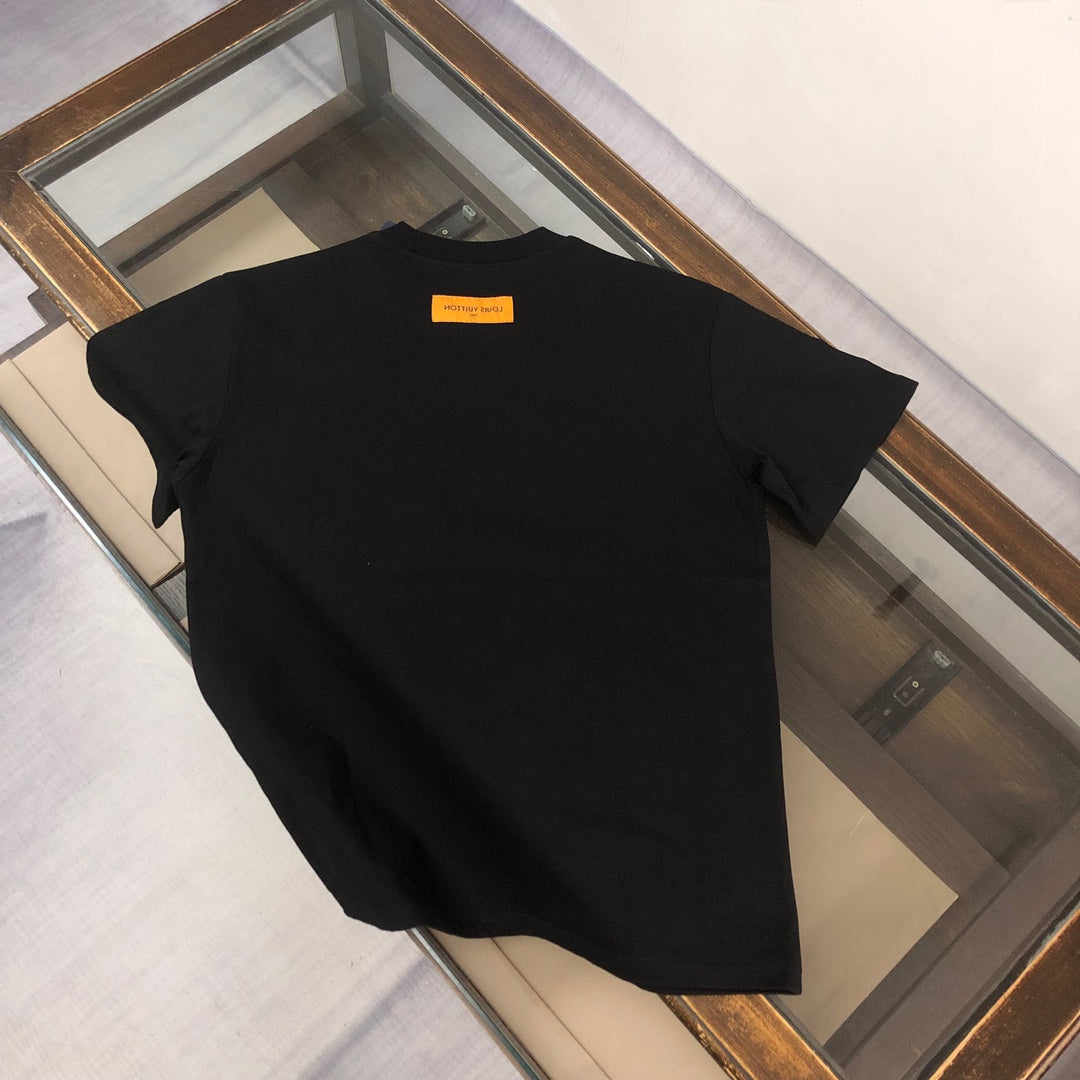 MINIMALIST STREET STYLE