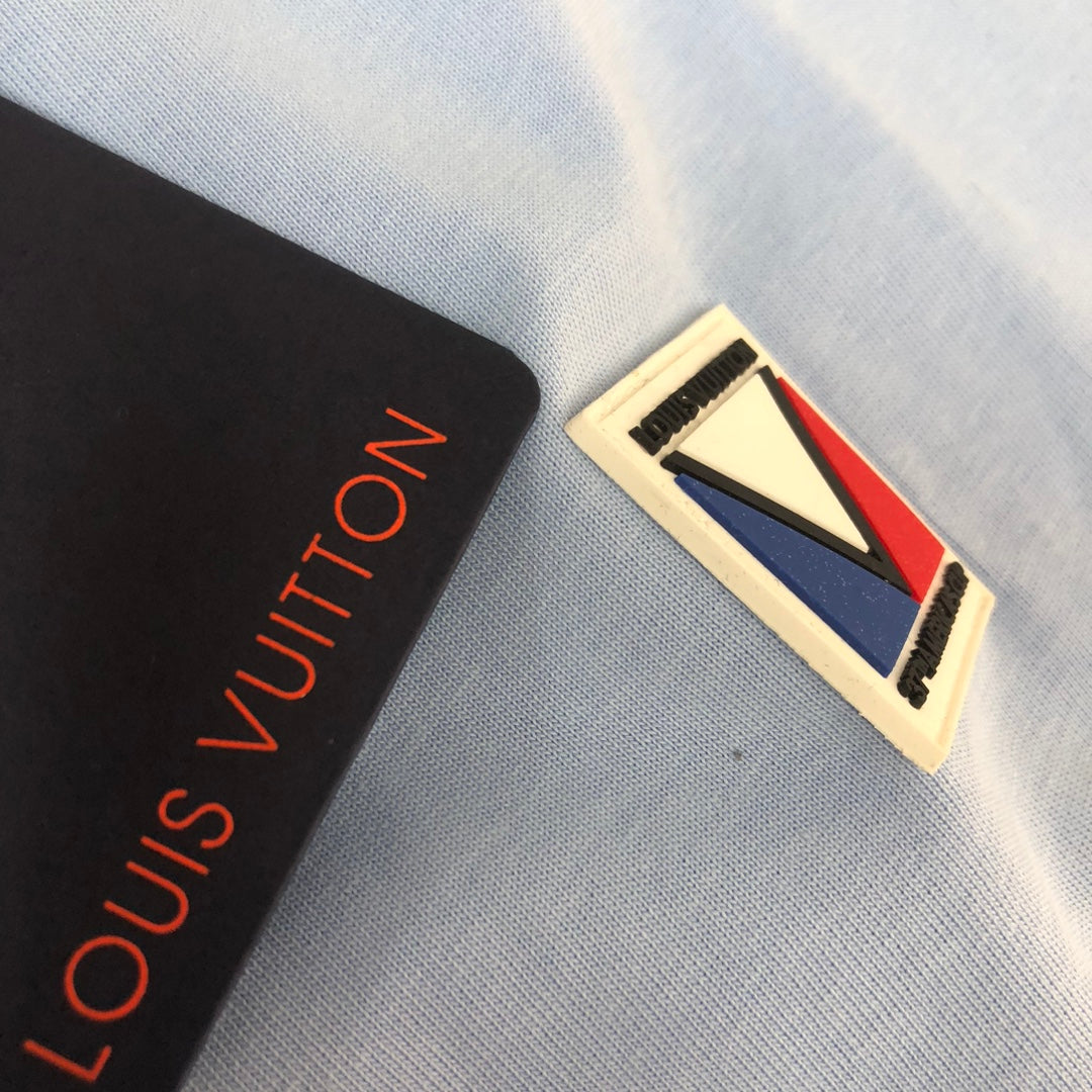 MINIMALIST STREET STYLE