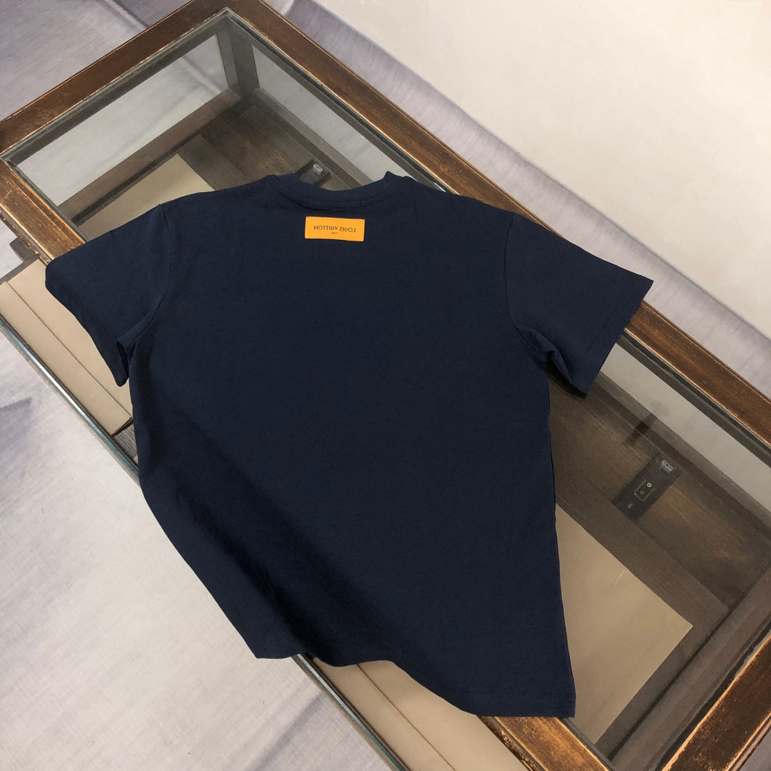 MINIMALIST STREET STYLE