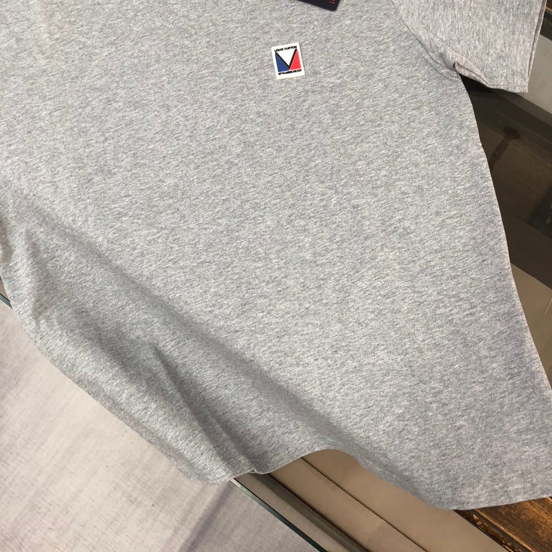 MINIMALIST STREET STYLE