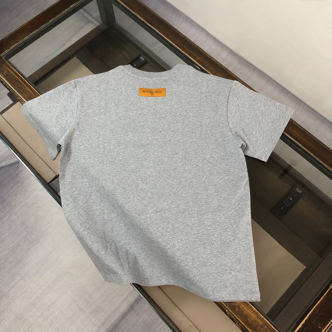 MINIMALIST STREET STYLE