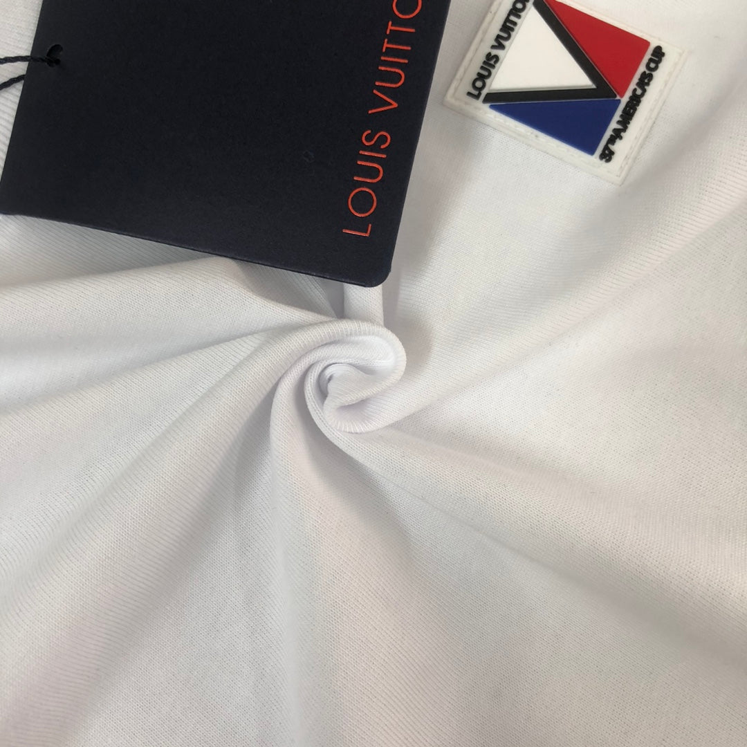 MINIMALIST STREET STYLE