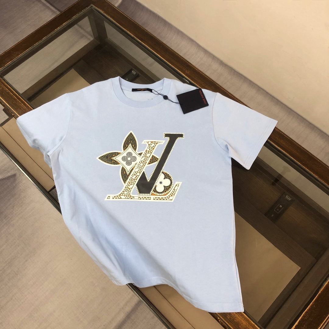 MINIMALIST STREET STYLE