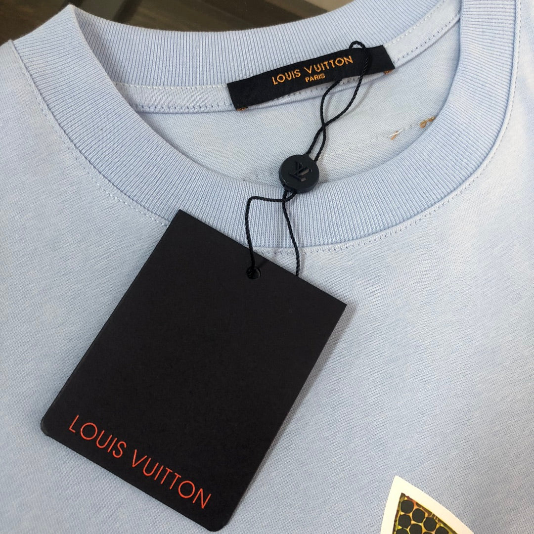 MINIMALIST STREET STYLE