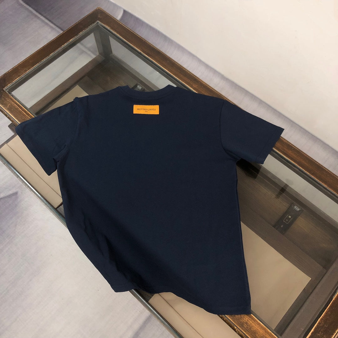 MINIMALIST STREET STYLE