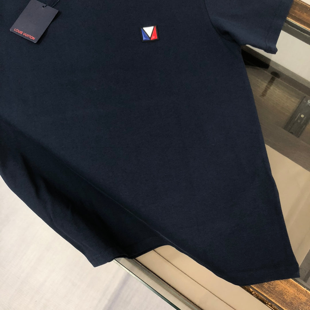 MINIMALIST STREET STYLE