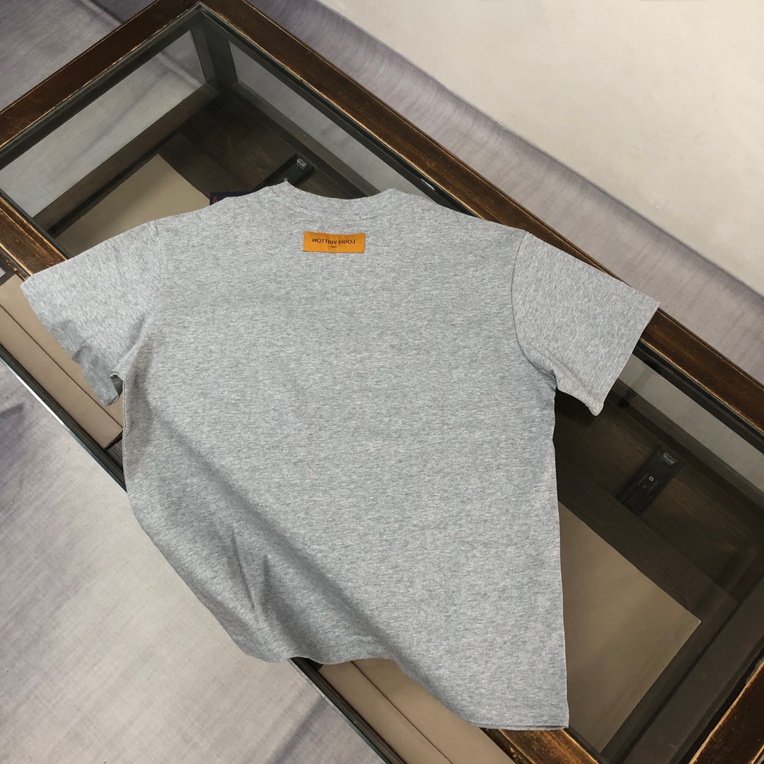 MINIMALIST STREET STYLE