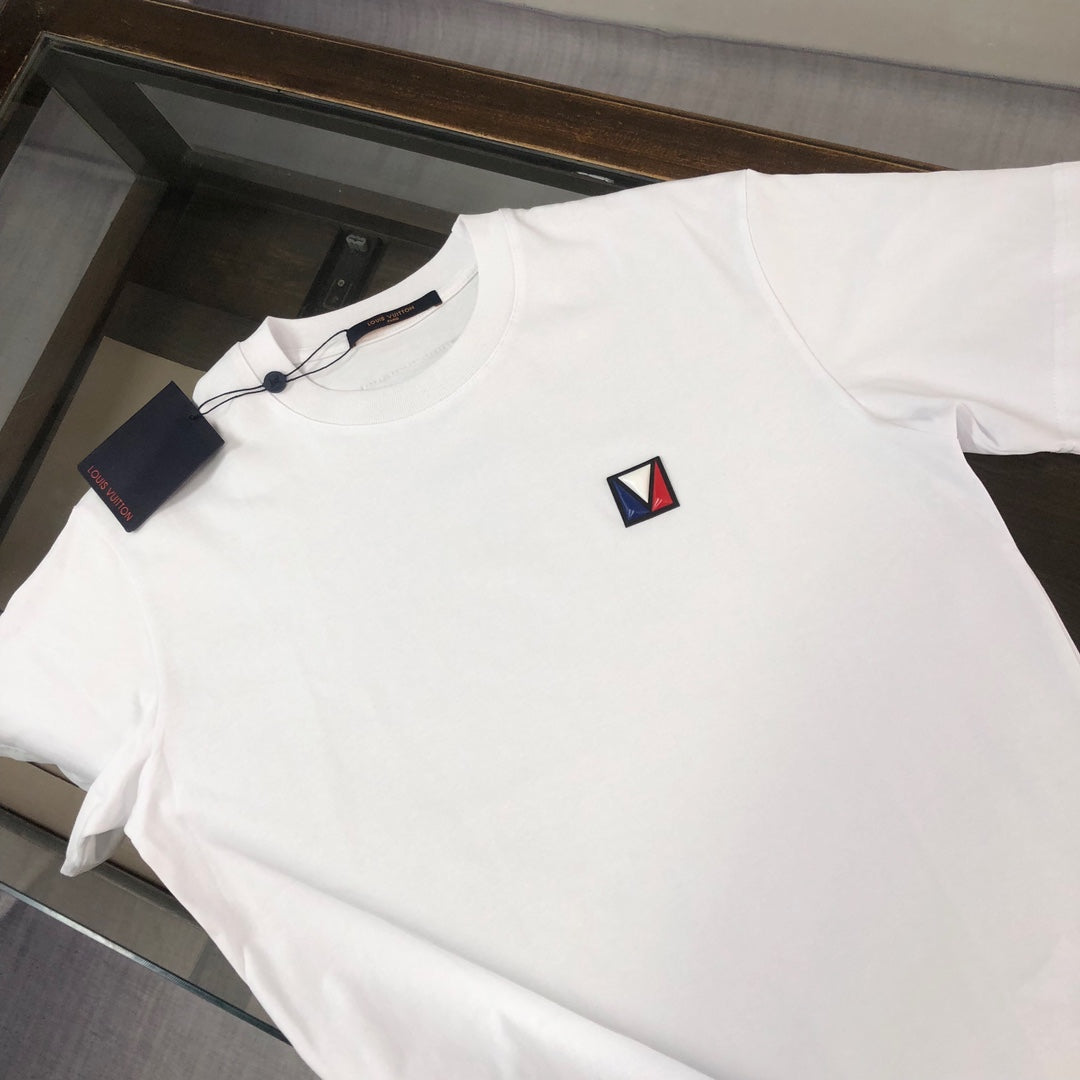 MINIMALIST STREET STYLE