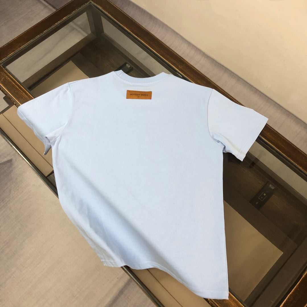 MINIMALIST STREET STYLE