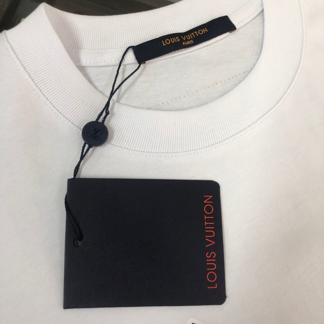 MINIMALIST STREET STYLE