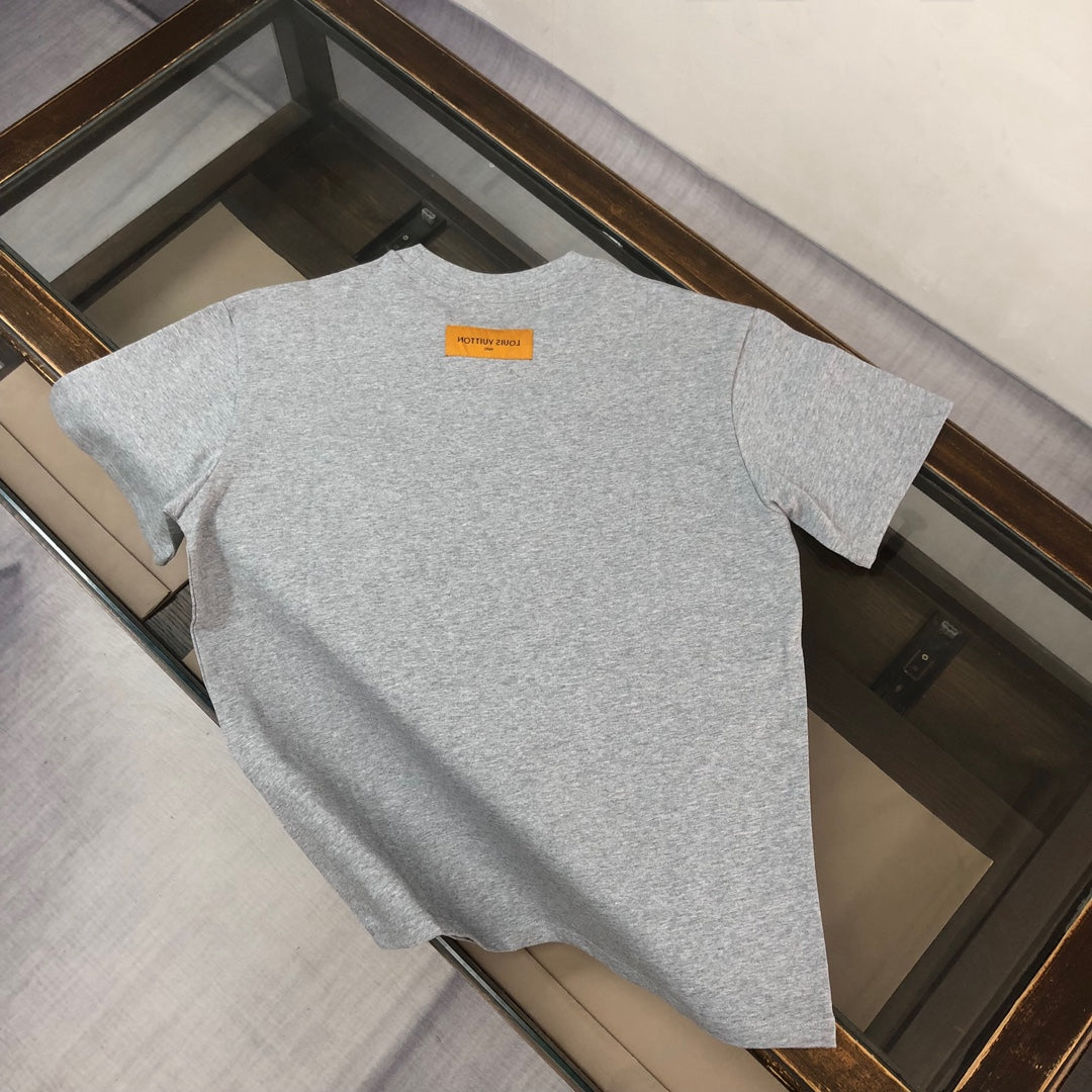 MINIMALIST STREET STYLE