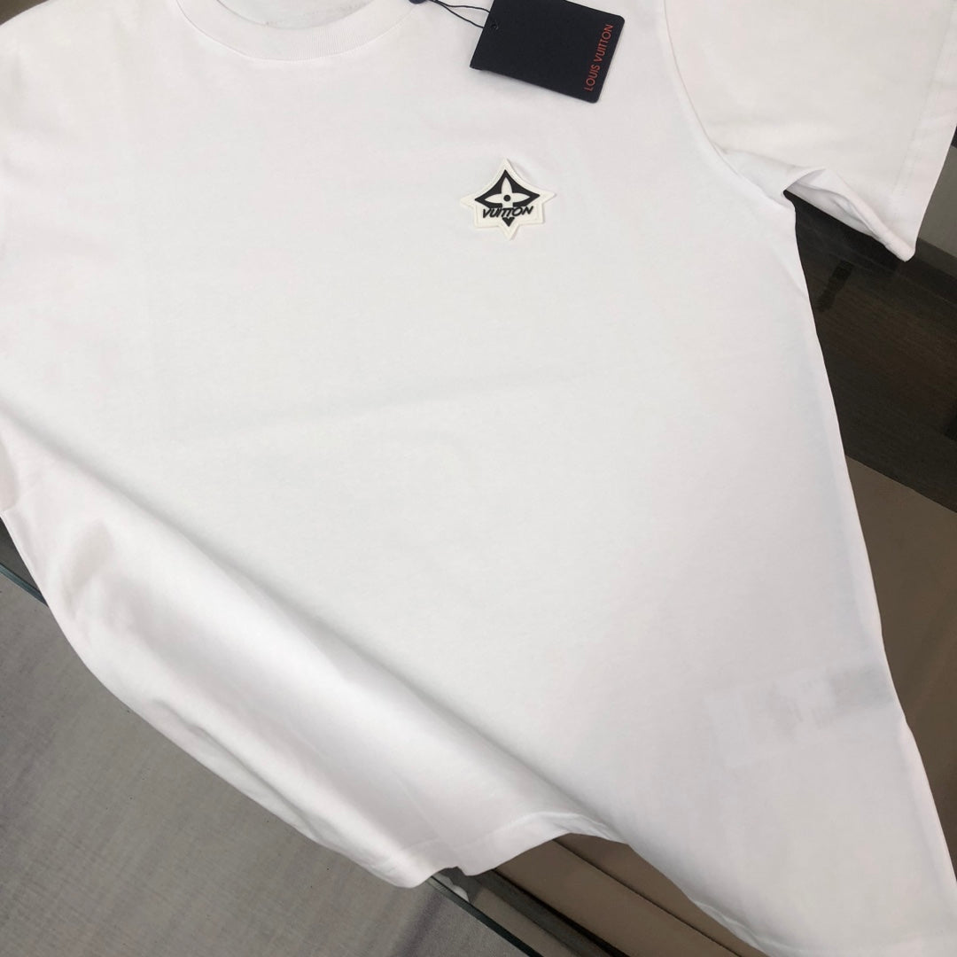 MINIMALIST STREET STYLE