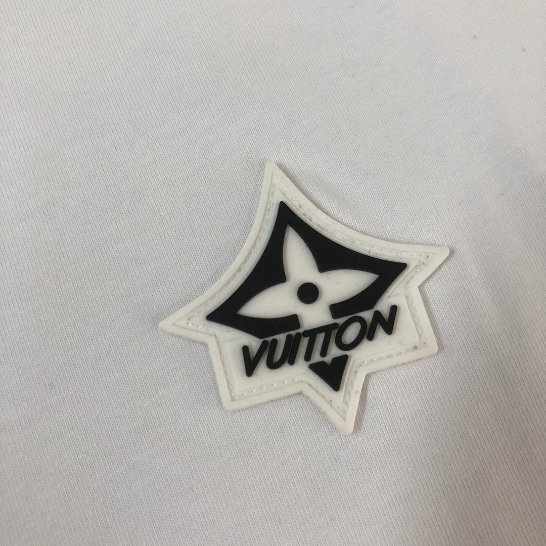 MINIMALIST STREET STYLE