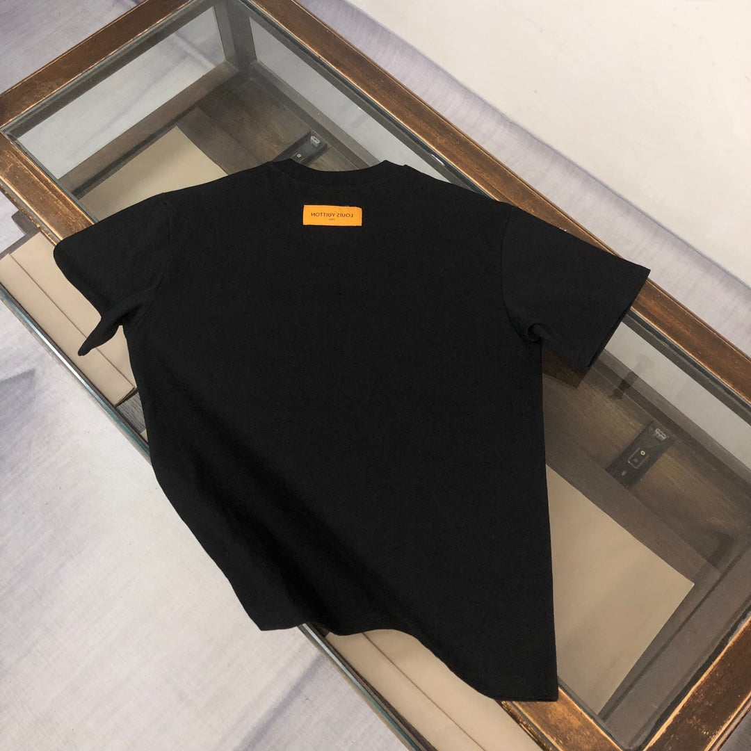 MINIMALIST STREET STYLE