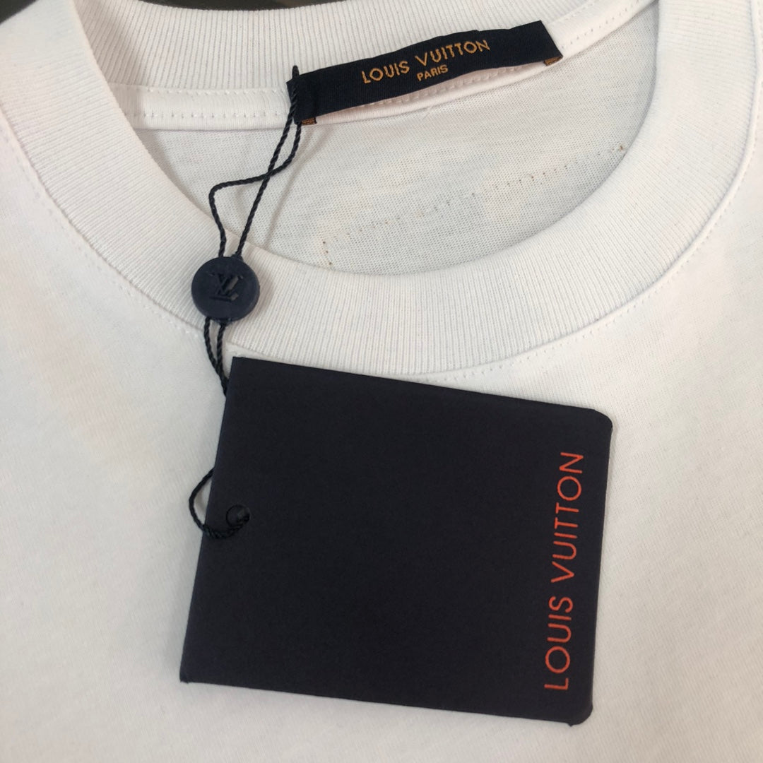 MINIMALIST STREET STYLE