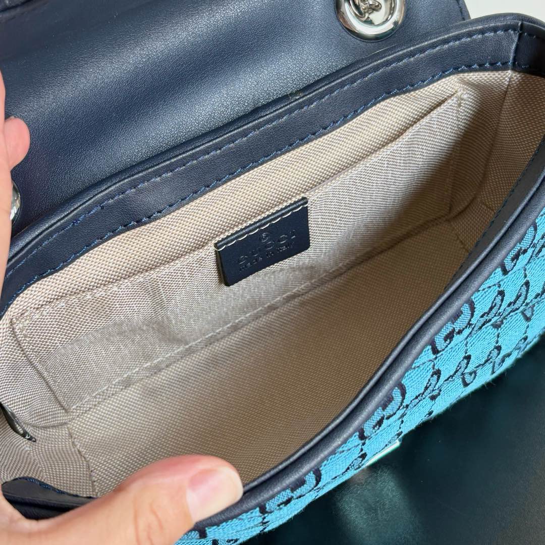 Chic & Stylish Bags