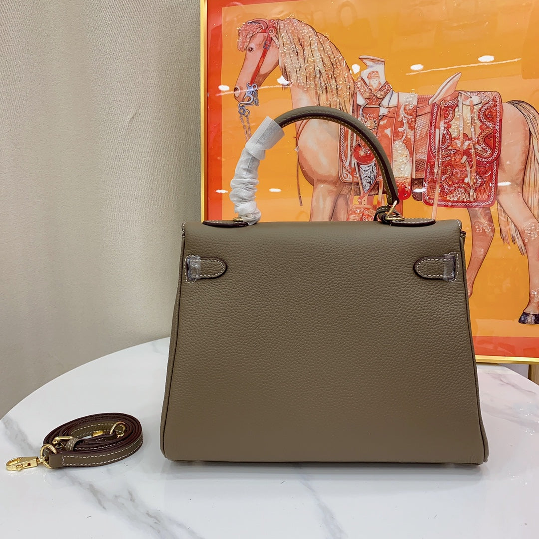 Chic & Stylish Bags