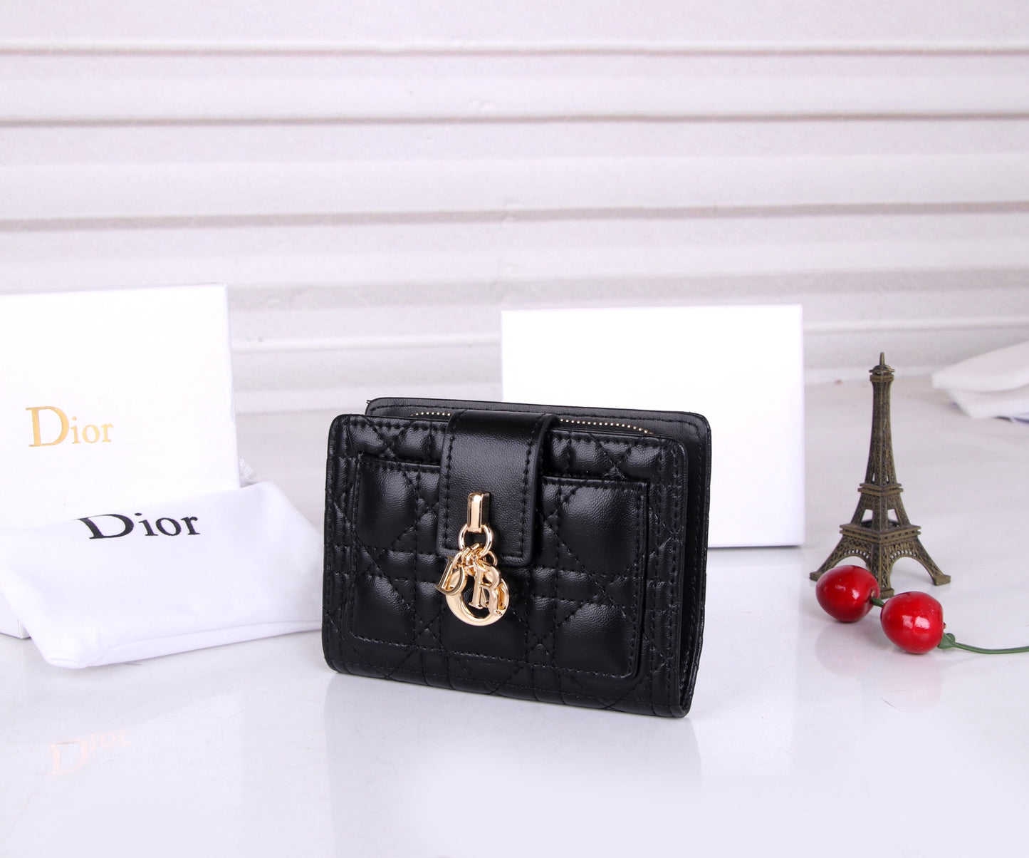 Chic & Stylish Bags