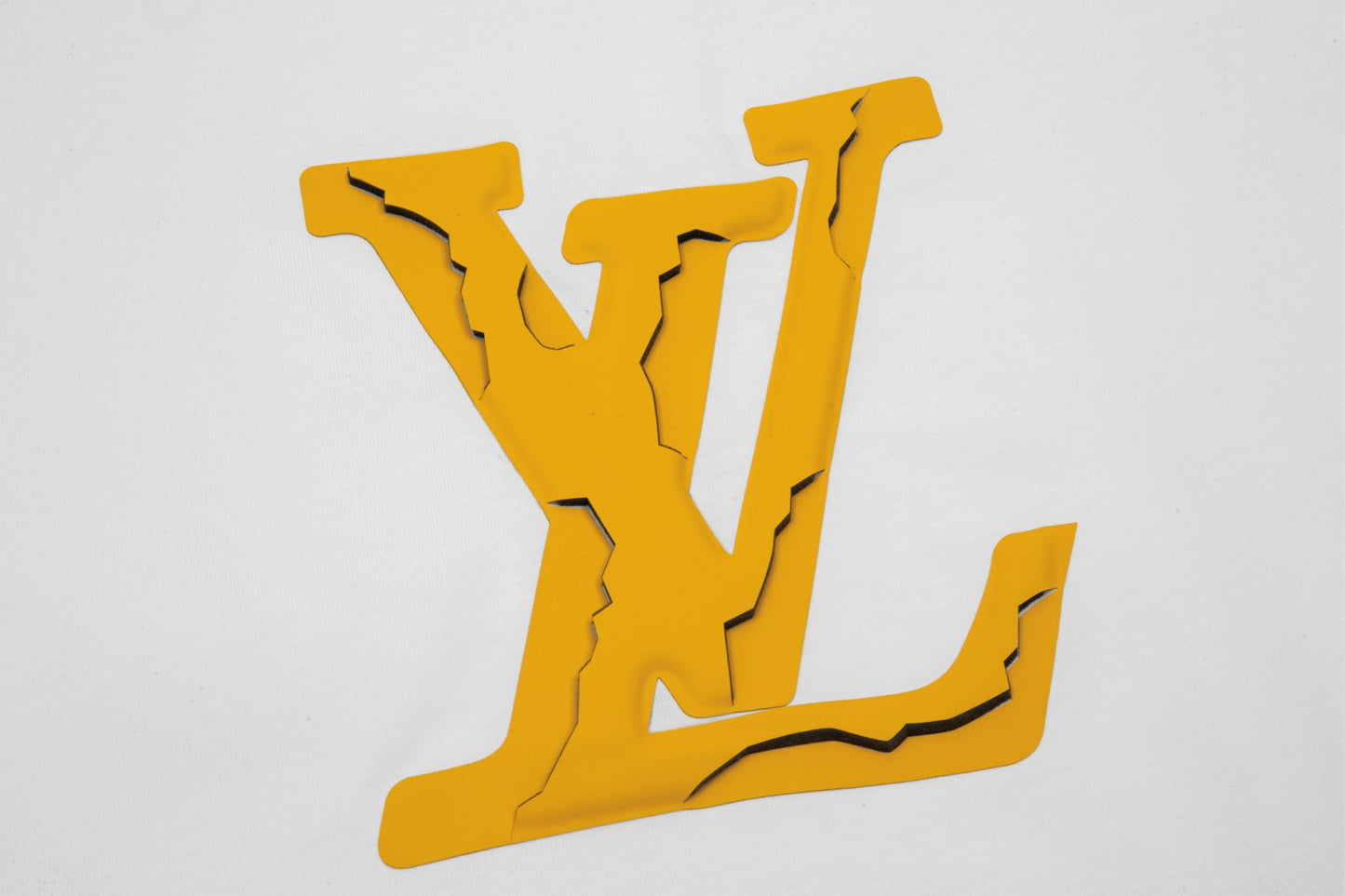 MINIMALIST STREET STYLE