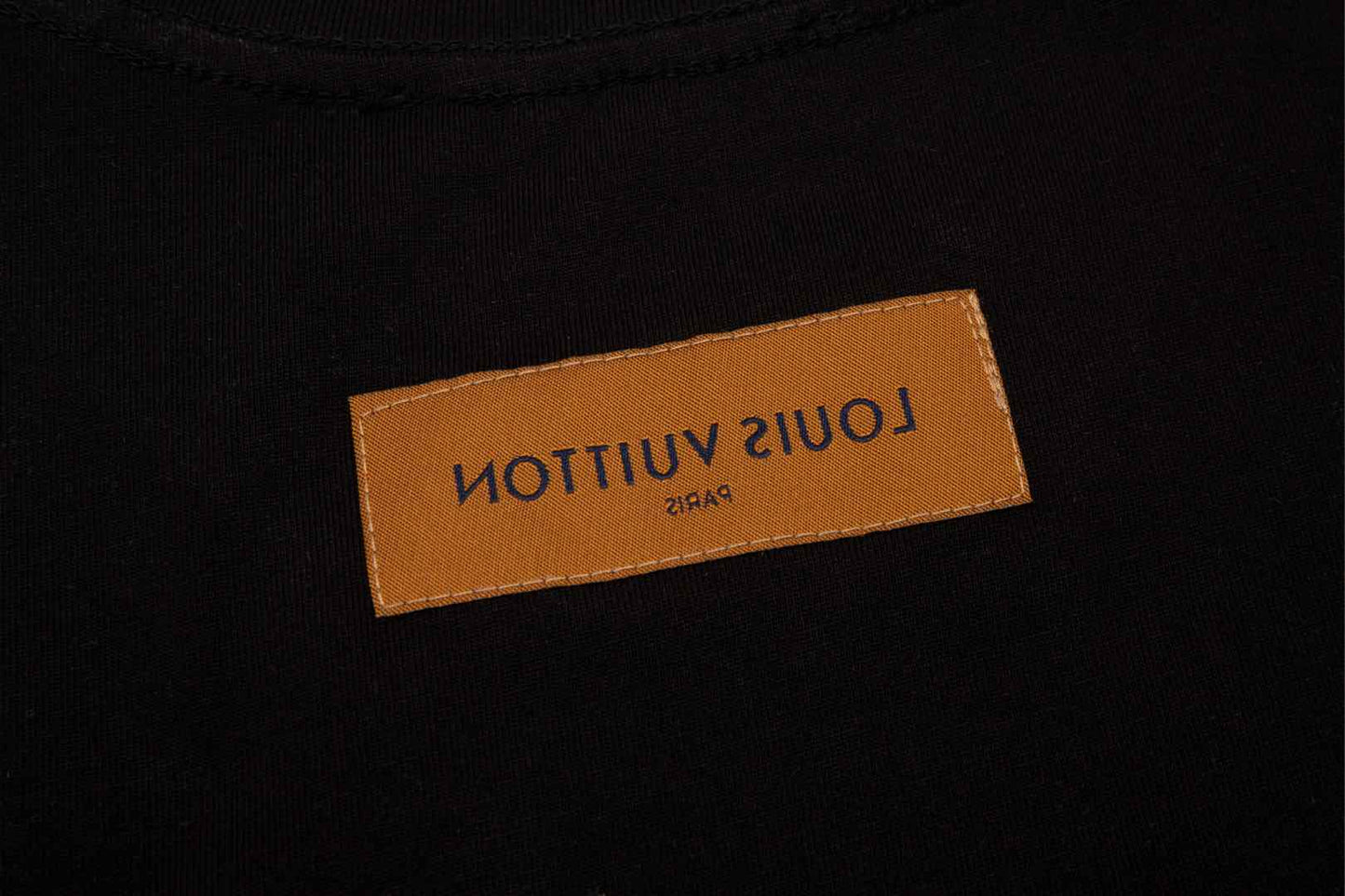 MINIMALIST STREET STYLE