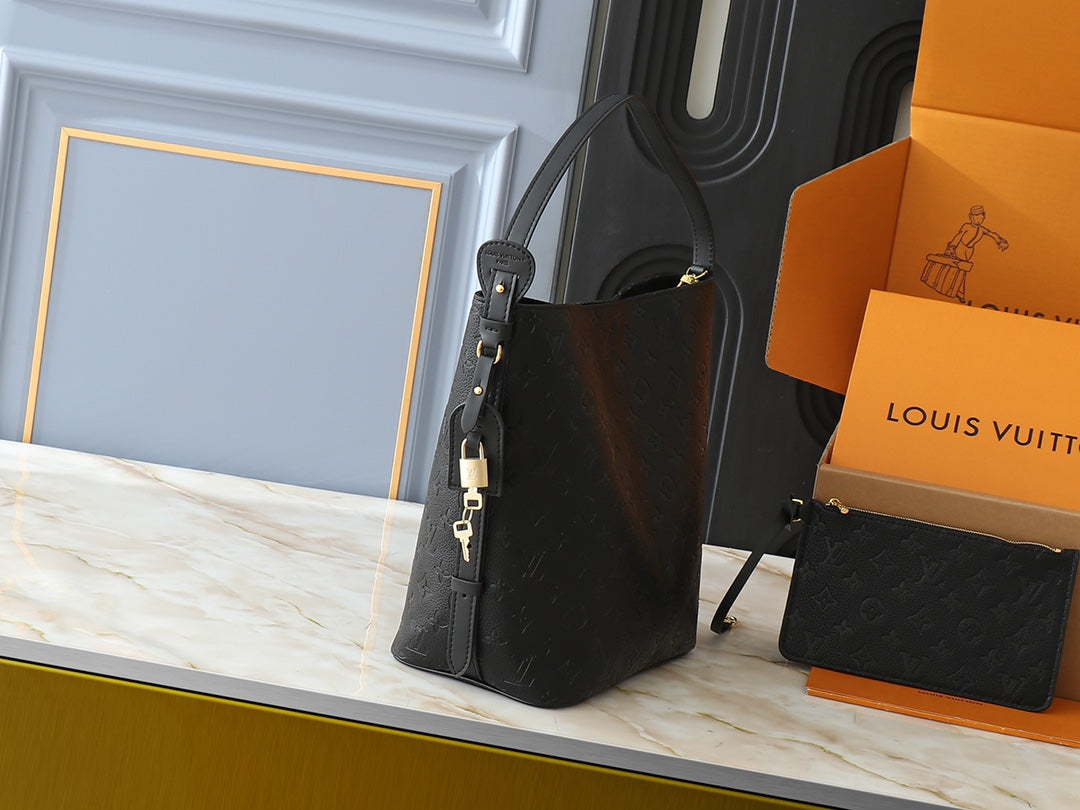 Chic & Stylish Bags