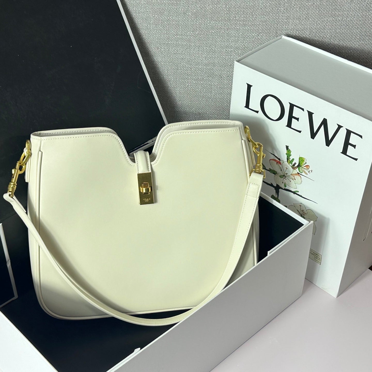 Chic & Stylish Bags