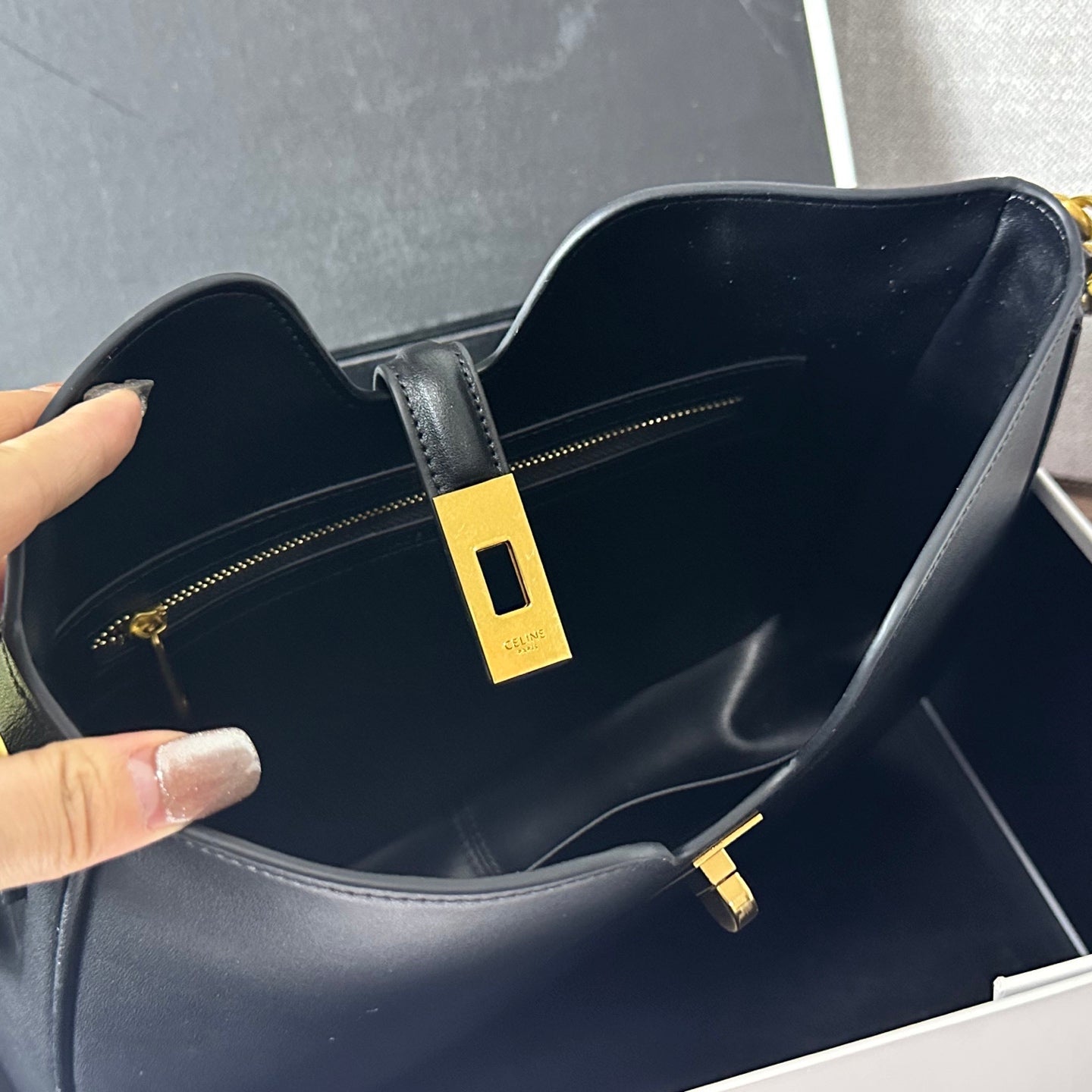 Chic & Stylish Bags