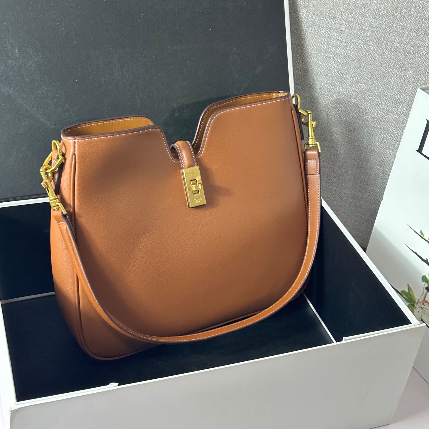 Chic & Stylish Bags