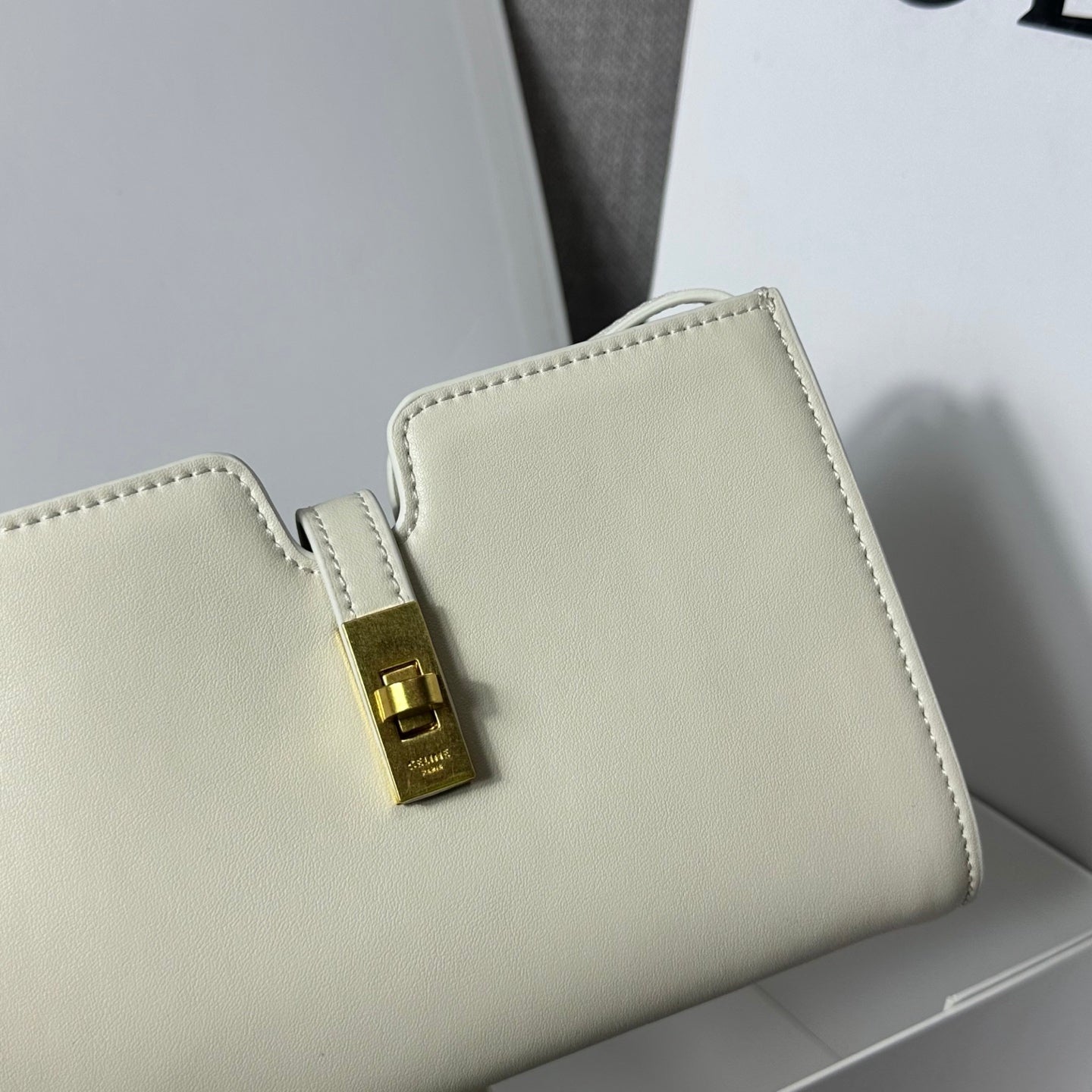 Chic & Stylish Bags