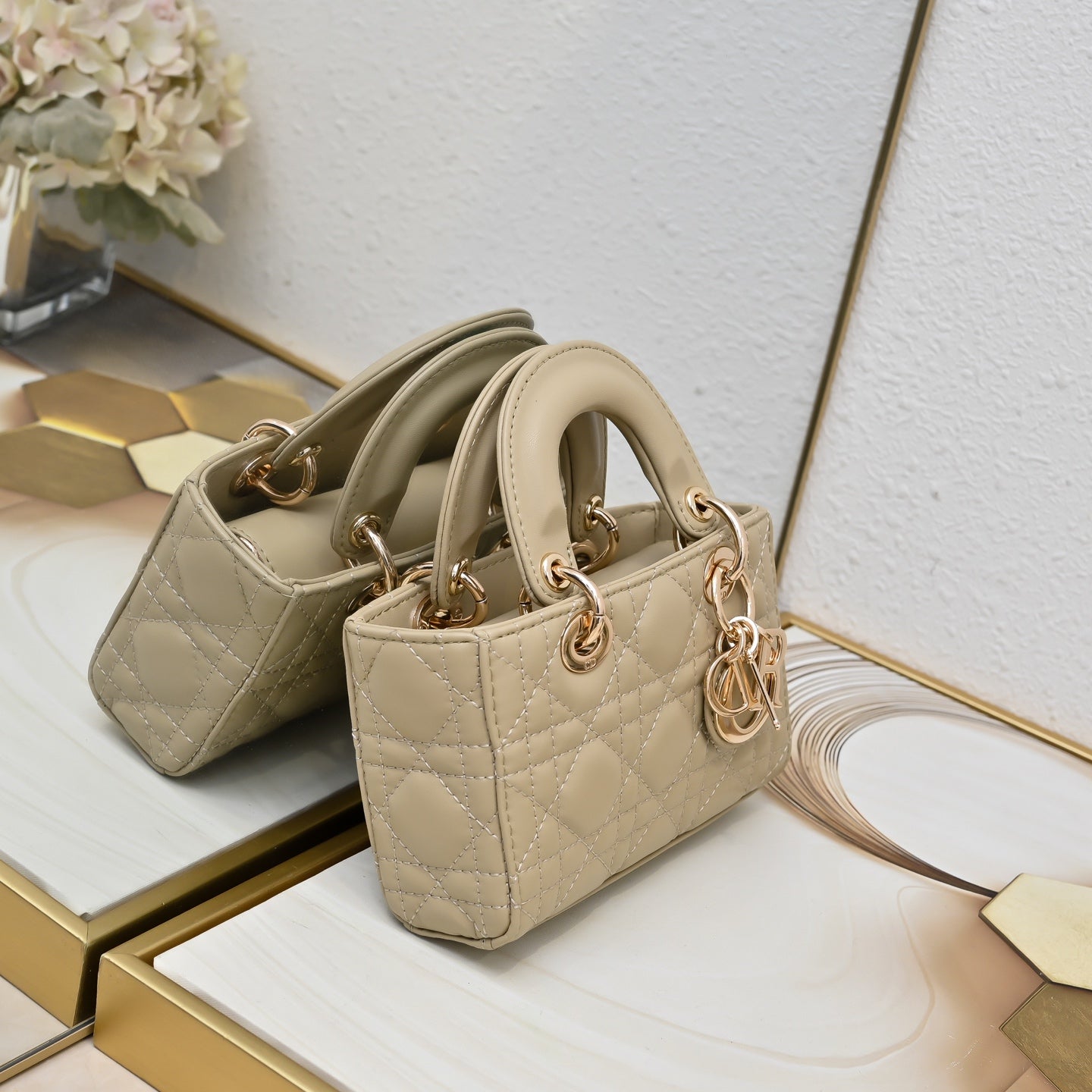 Chic & Stylish Bags
