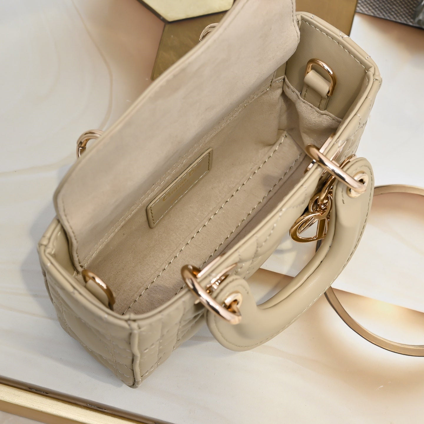 Chic & Stylish Bags