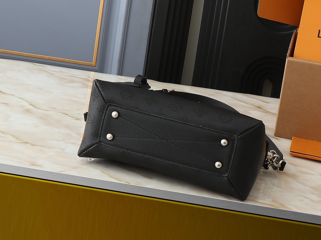Chic & Stylish Bags